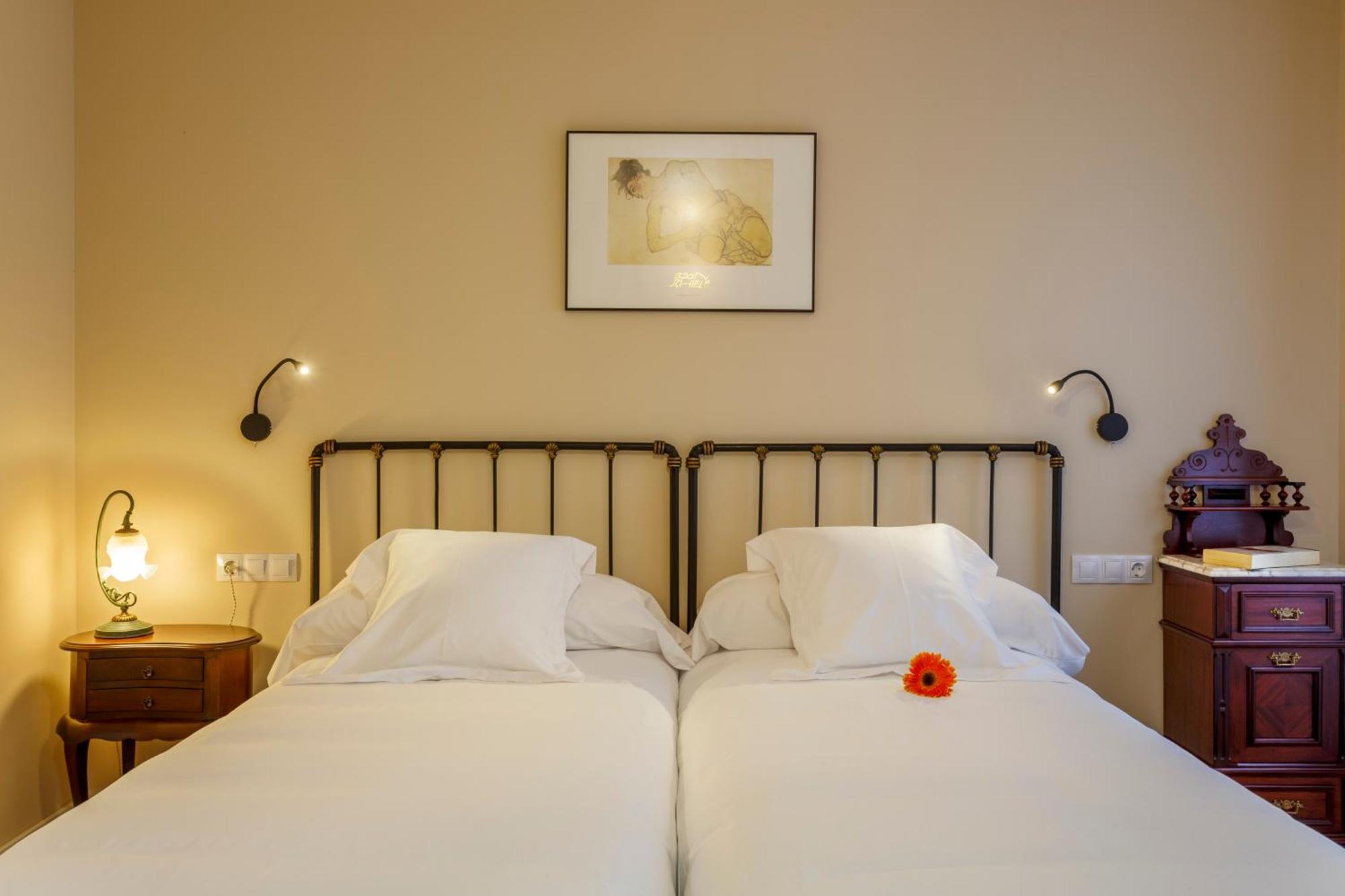 Hotel Casa Da Galbana Friol Bilik gambar